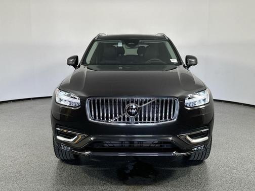2025 Volvo XC90 B6 Ultra