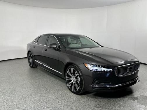 2025 Volvo S90 B6 Plus