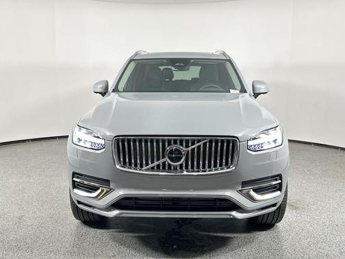 2025 Volvo XC90 Plug-In Hybrid T8 Plus 7-Seater