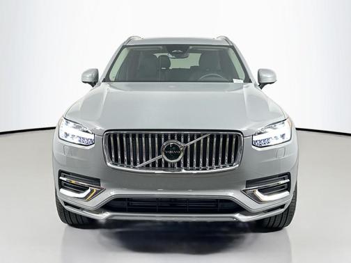 2025 Volvo XC90 Plug-In Hybrid T8 Plus 7-Seater