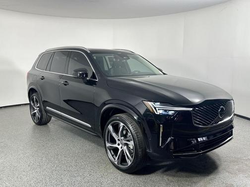 2026 Volvo XC90 B5 Plus