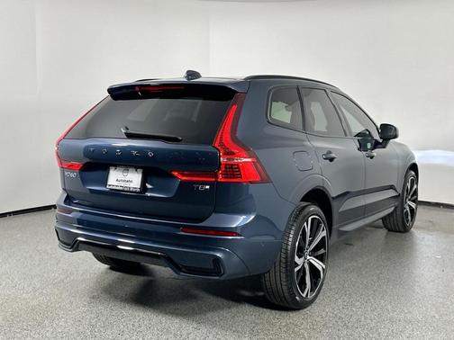 2025 Volvo XC60 Plug-In Hybrid T8 Ultra