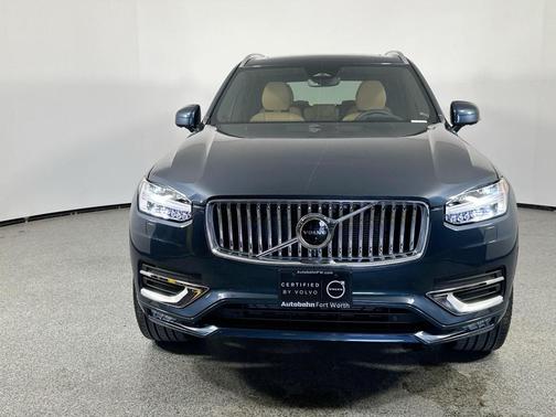 2025 Volvo XC90 B5 Ultra