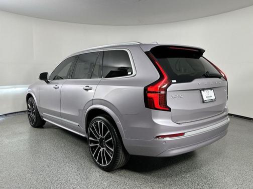 2026 Volvo XC90 B6 Ultra 7-Seater