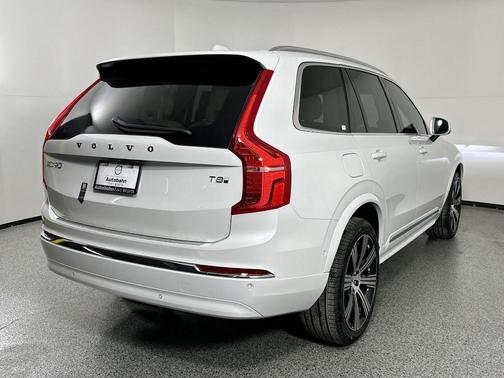 2025 Volvo XC90 Plug-In Hybrid T8 Plus 7-Seater