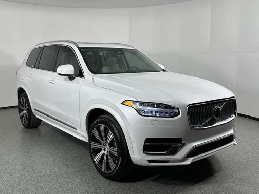 2025 Volvo XC90 Plug-In Hybrid T8 Plus 7-Seater