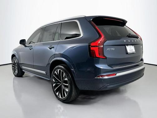 2026 Volvo XC90 B6 Plus 7-Seater