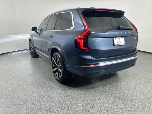 2026 Volvo XC90 B5 Core