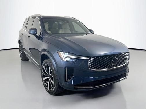 2026 Volvo XC90 B5 Core