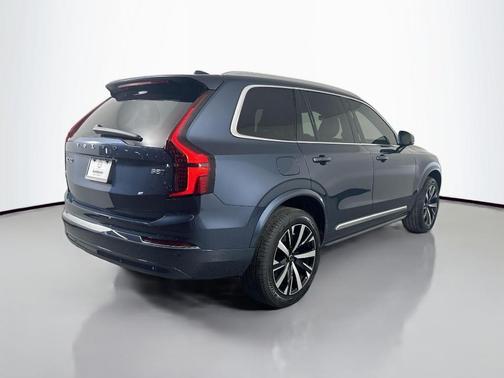 2026 Volvo XC90 B5 Core