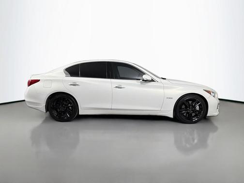 2015 INFINITI Q50 Hybrid Sport