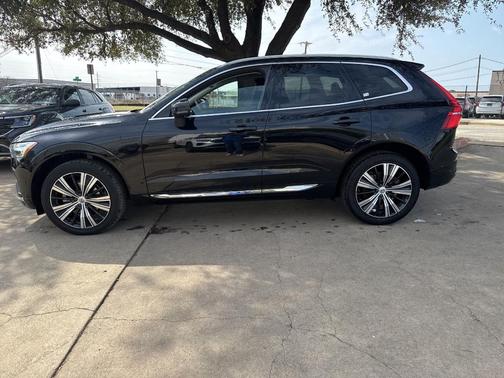 2023 Volvo XC60 B5 Plus Bright Theme