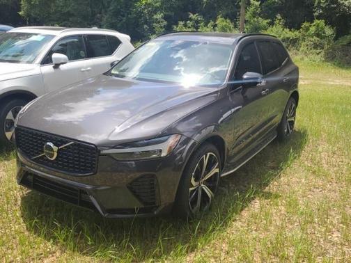 2025 Volvo XC60 Plug-In Hybrid T8 Ultra