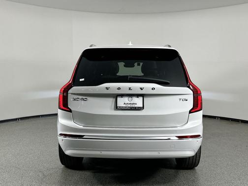2025 Volvo XC90 Plug-In Hybrid T8 Plus 6-Seater