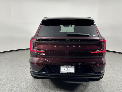 2025 Volvo EX90 Twin Motor Performance Ultra 6-Seater