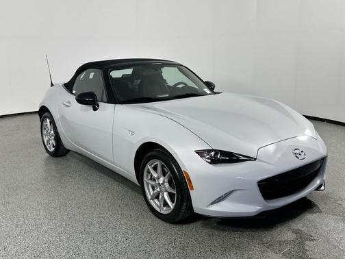 2016 Mazda MX-5 Miata Sport