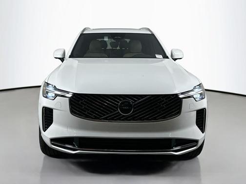 2025 Volvo XC90 Plug-In Hybrid T8 Plus 7-Seater