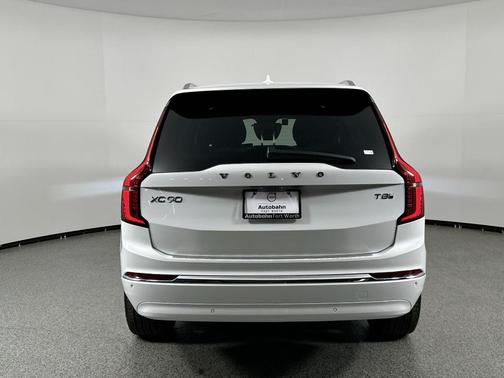 2025 Volvo XC90 Plug-In Hybrid T8 Plus 7-Seater