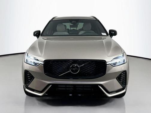 2026 Volvo XC60 Plug-In Hybrid T8 Plus