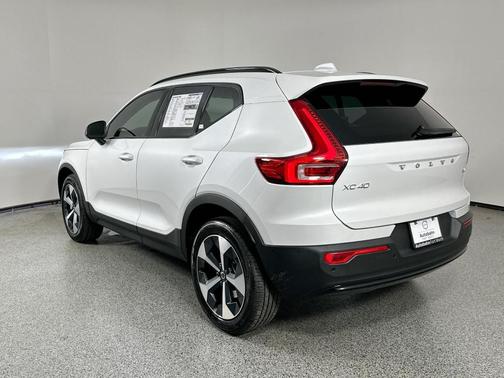 2026 Volvo XC40
