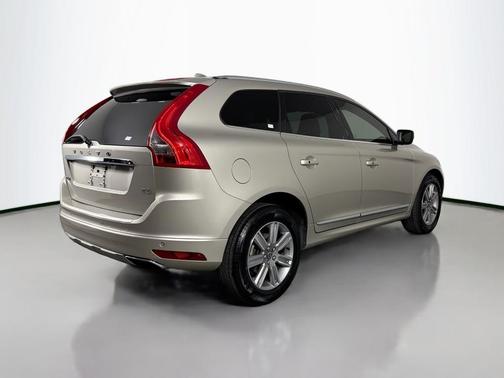 2017 Volvo XC60 T5 Inscription