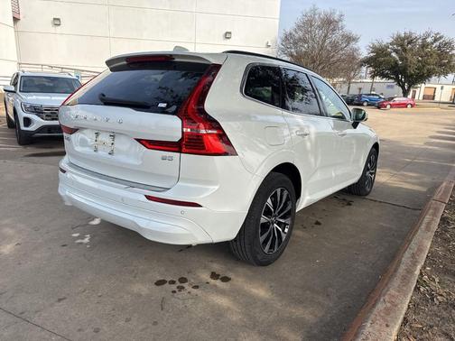 2023 Volvo XC60 B5 Core