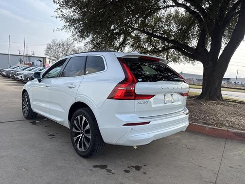 2023 Volvo XC60 B5 Core