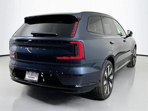 2025 Volvo EX90 Twin Motor Performance Ultra