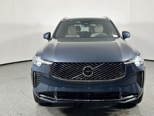 2026 Volvo XC90 B6 Plus 6-Seater