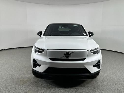 2024 Volvo C40 Recharge Pure Electric Twin Plus
