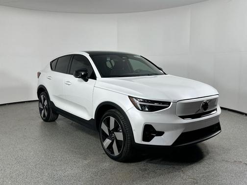 2024 Volvo C40 Recharge Pure Electric Twin Plus