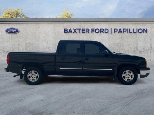 2004 Chevrolet Silverado 1500 LS Crew Cab