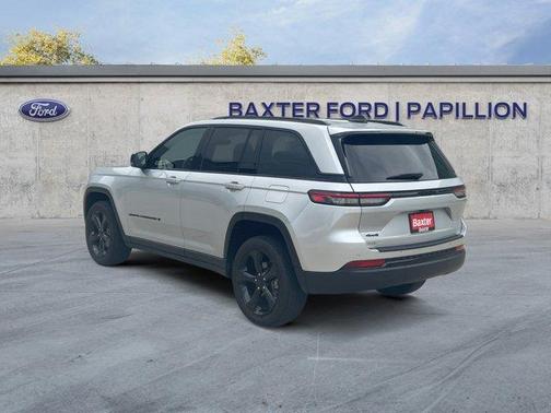 2024 Jeep Grand Cherokee Laredo