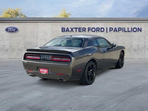 2016 Dodge Challenger SXT