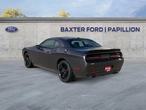 2016 Dodge Challenger SXT