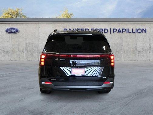 2025 Kia Carnival Hybrid SX