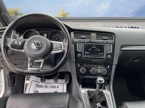 2016 Volkswagen Golf GTI 2.0T SE 4-Door