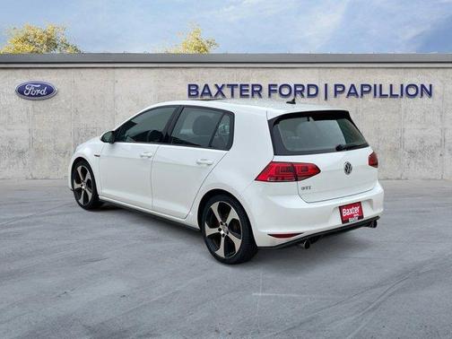2016 Volkswagen Golf GTI 2.0T SE 4-Door
