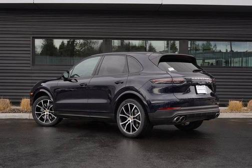 2022 Porsche Cayenne 