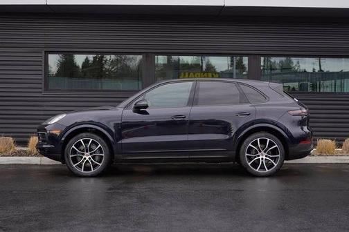 2022 Porsche Cayenne 