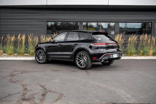 2025 Porsche Macan 