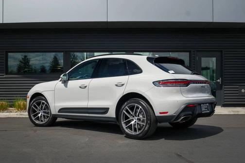 Chalk 2025 Porsche Macan