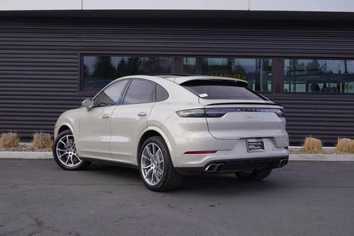 2023 Porsche Cayenne 