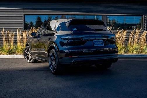 2023 Porsche Cayenne 