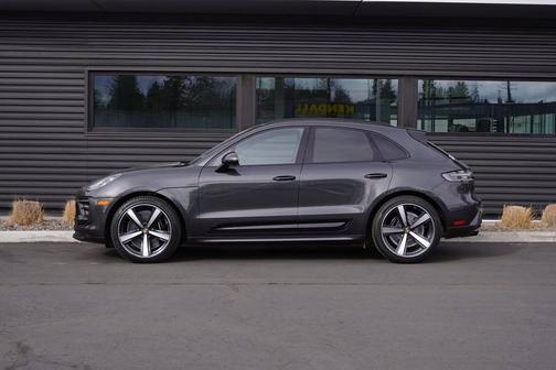 2024 Porsche Macan 
