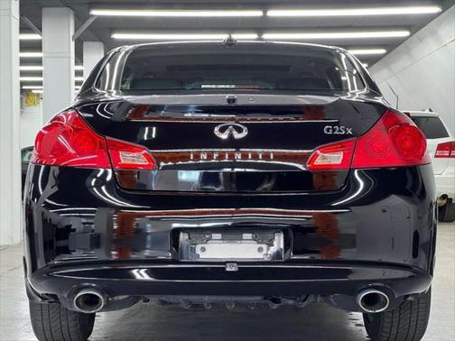 2011 INFINITI G25x Base