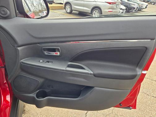 Red Diamond 2026 Mitsubishi Outlander Sport 2.0 ES