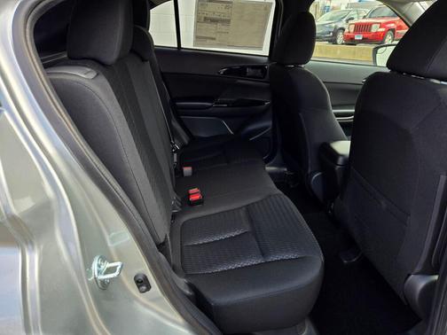 2025 Mitsubishi Eclipse Cross LE