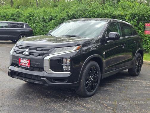 Labrador Black Pearl 2026 Mitsubishi Outlander Sport 2.0 LE