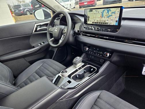 2026 Mitsubishi Outlander SE 1.5T S-AWC